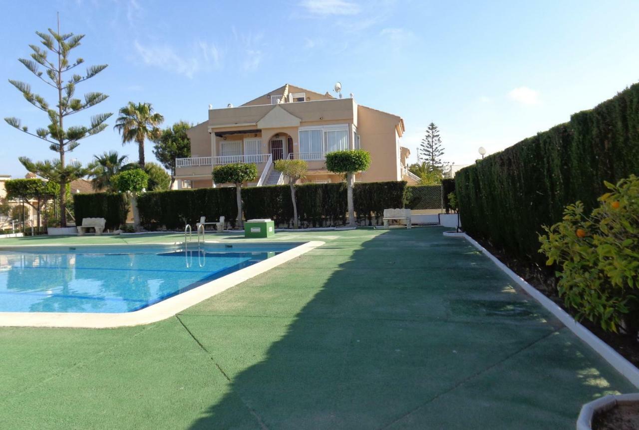 Residencial Torrealmar Con Vistas Apartment Torrevieja Exterior photo